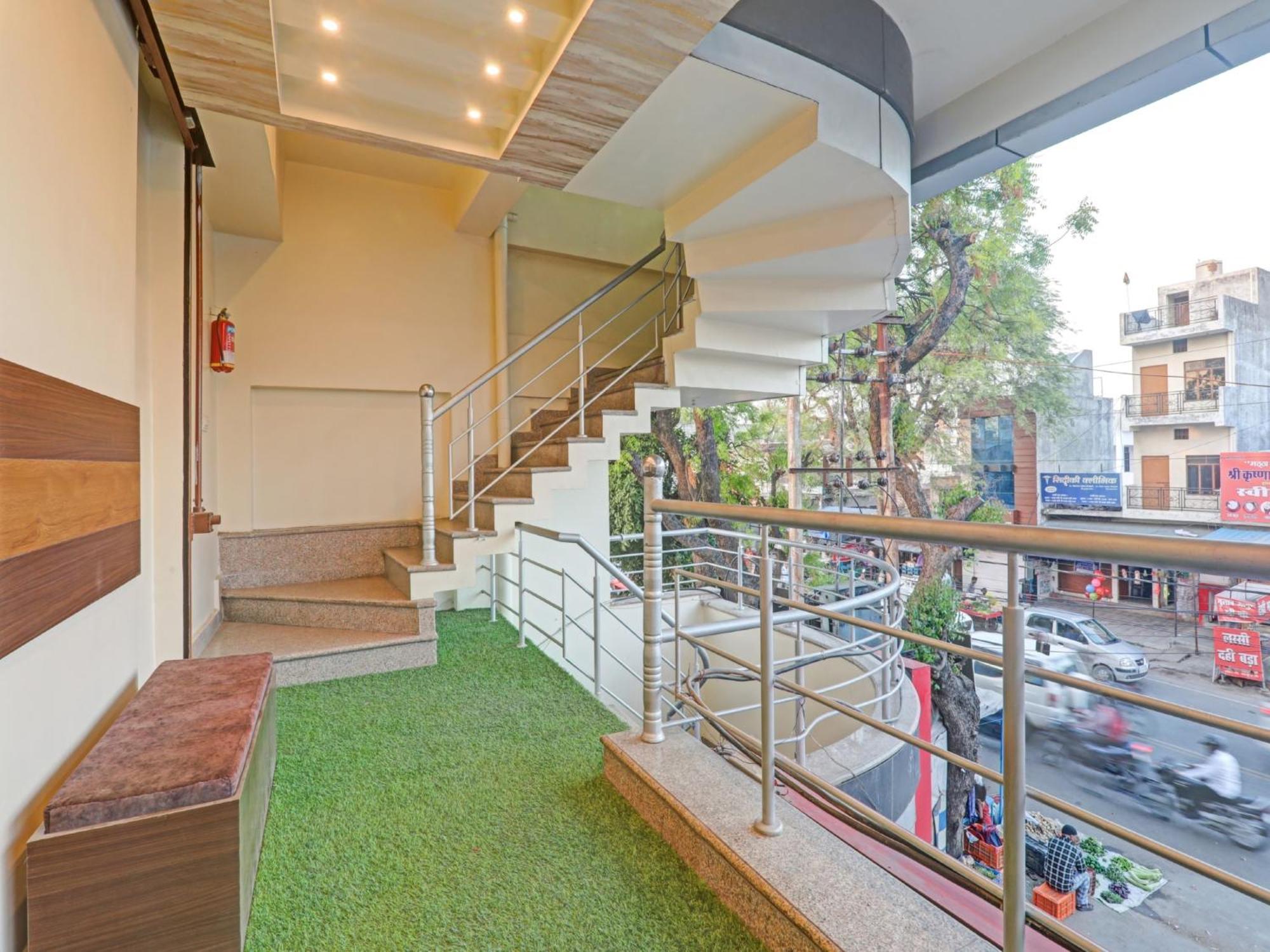 Hotel O The Ashiyana Inn Lucknow Eksteriør bilde